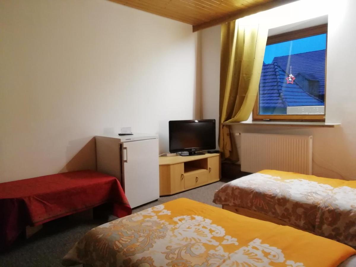 Pension Dingolshausen エクステリア 写真